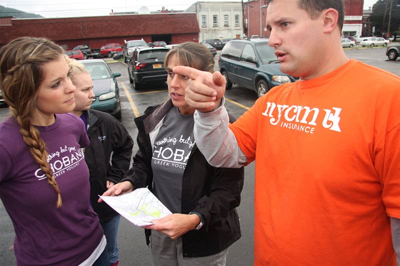 A discussion between volunteers
